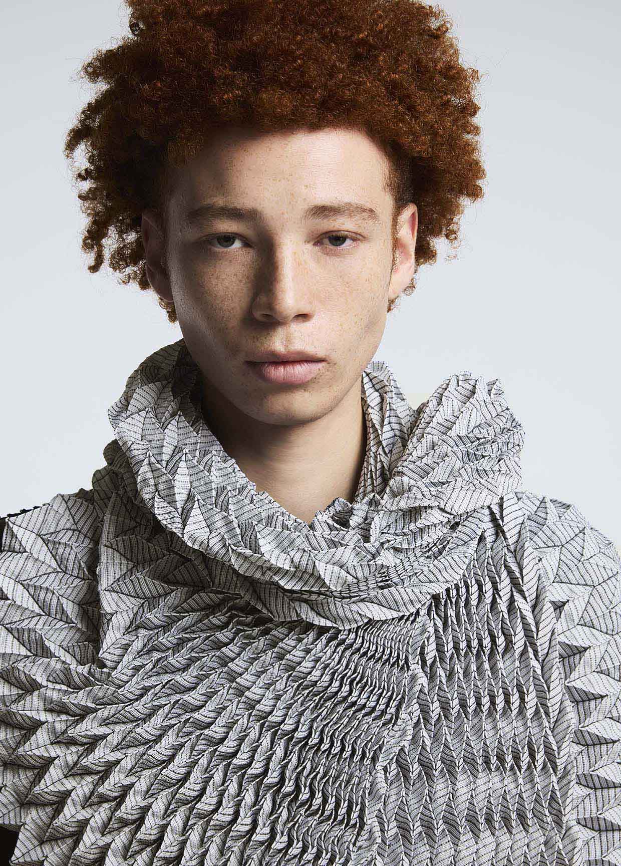 A-POC ABLE ISSEY MIYAKE LOOK 44 – isseymiyake.com