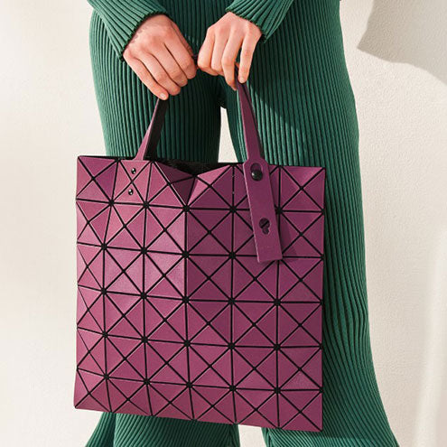 アイテムのご紹介「LUCENT METALLIC」 – isseymiyake.com