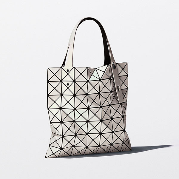 アイテムのご紹介「PRISM MATTE-2」 – isseymiyake.com