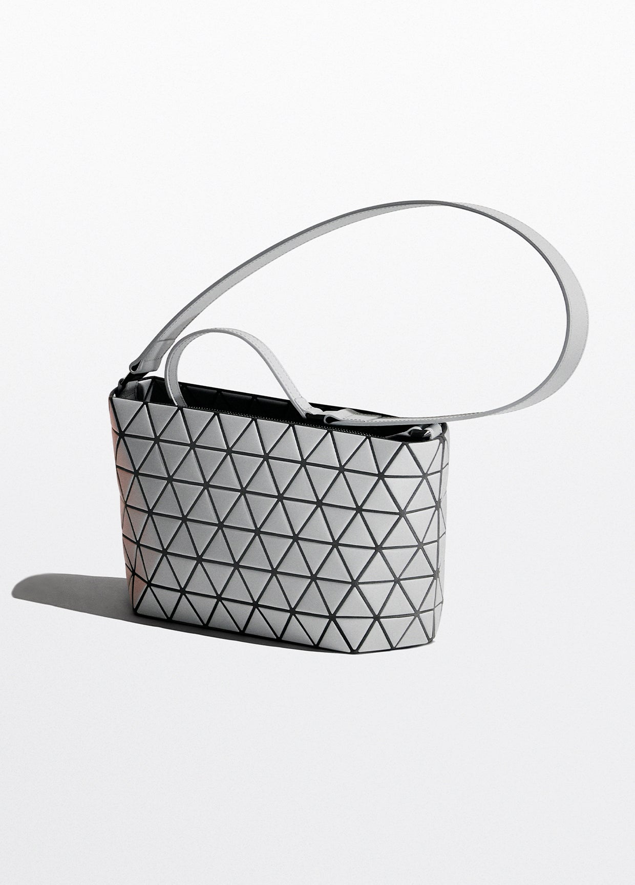 BAO BAO ISSEY MIYAKE LOOK 04 – isseymiyake.com