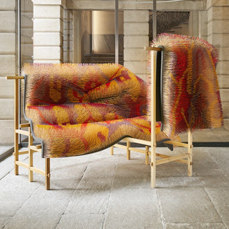 ISSEY MIYAKE / MILAN 特別展示「Fold and Crease」開催