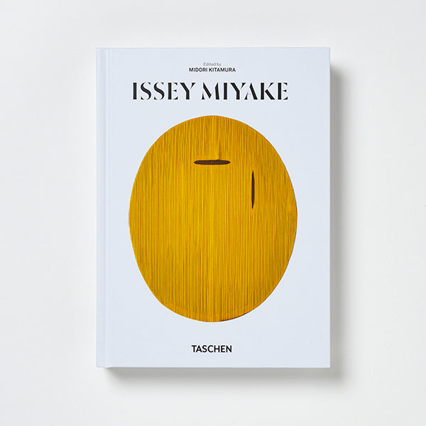 書籍『ISSEY MIYAKE 45th Ed.』刊行のお知らせ – isseymiyake.com
