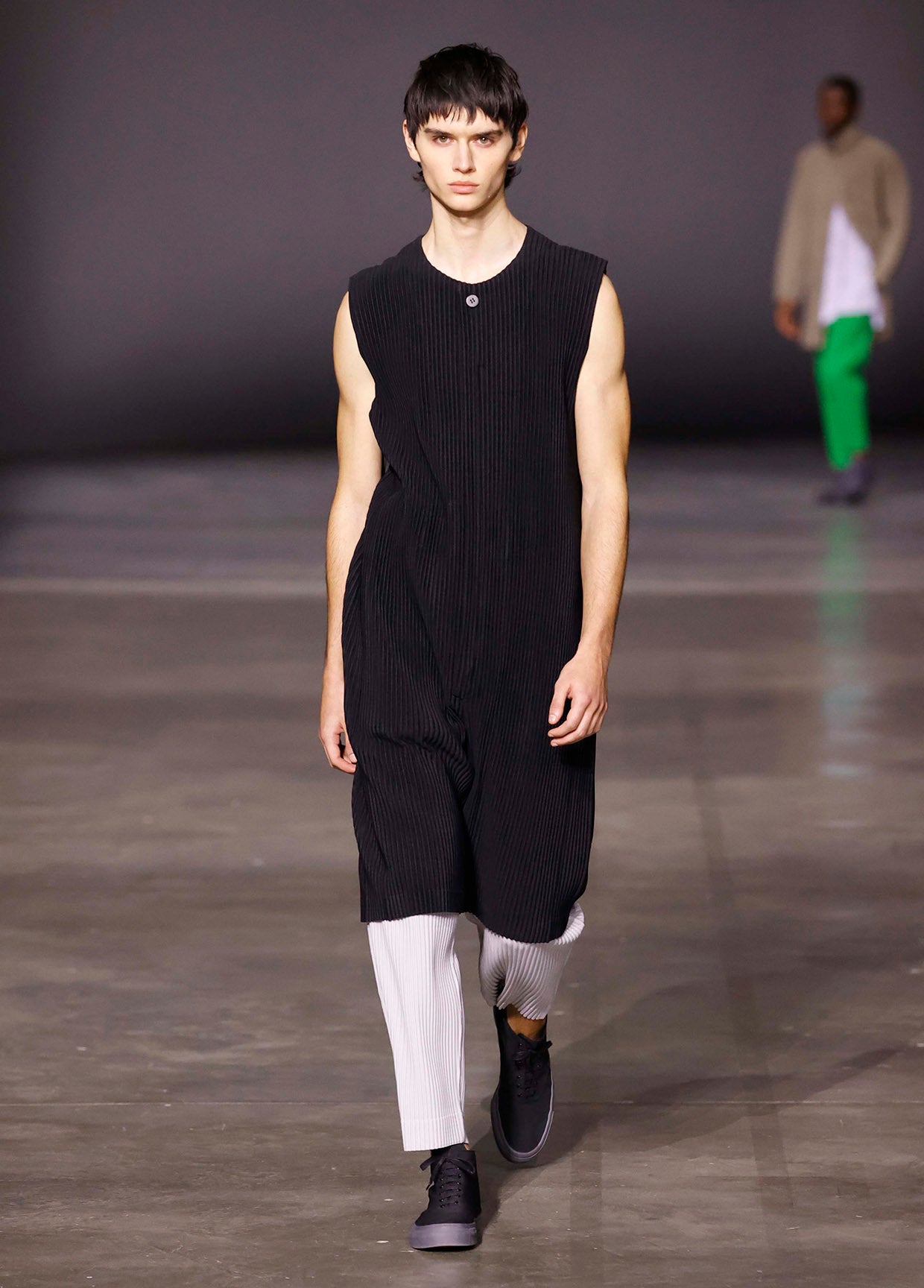 HOMME PLISSÉ ISSEY MIYAKE AUTUMN WINTER 2023/24 コレクション 06