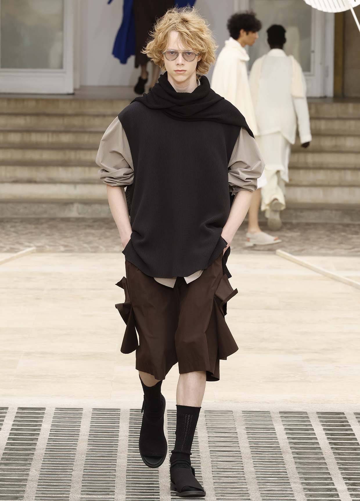 美品　HOMMEPLISSÉ ISSEI MIYAKEトップス　2 HOMME PLISSÉ ISSEY MIYAKE – ISSEY MIYAKE ONLINE STORE