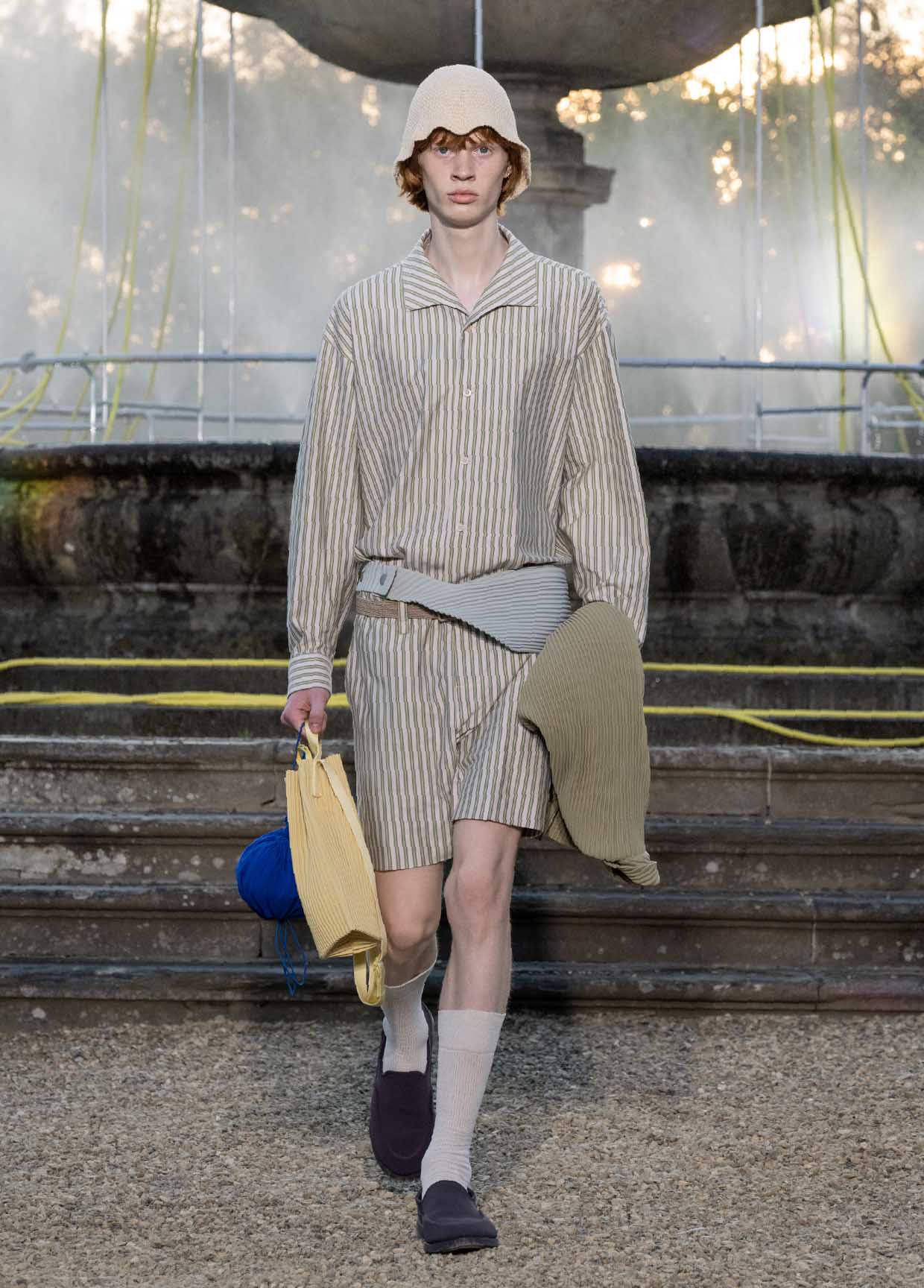 HOMME PLISSÉ ISSEY MIYAKE ポロシャツ サイズ2 ISSEY MIYAKE - 【ぎゃば様専用】HOMME PLISSE ポロシャツ2色の