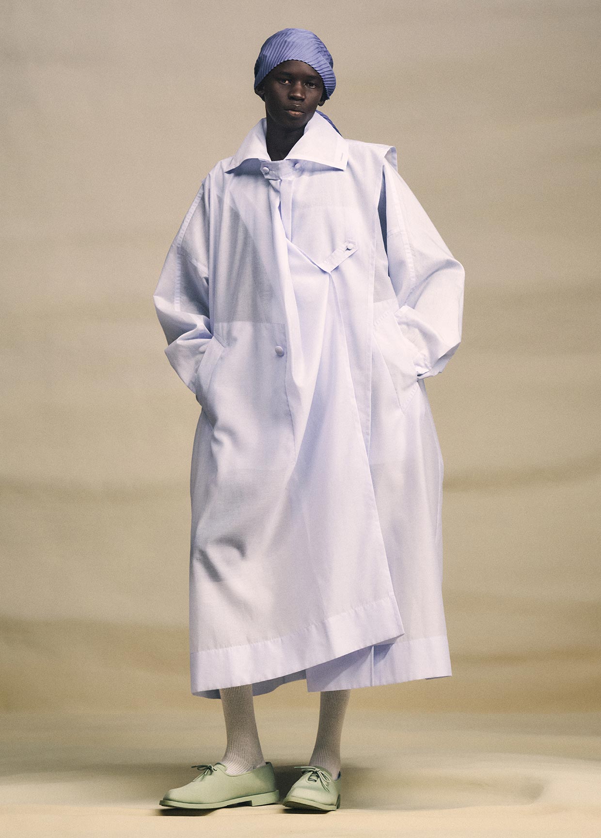 HOMME PLISSÉ ISSEY MIYAKE LOOK 12 – isseymiyake.com