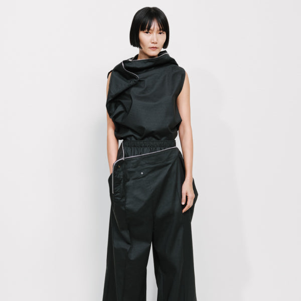 アイテムのご紹介「FASTEN UP」 – isseymiyake.com