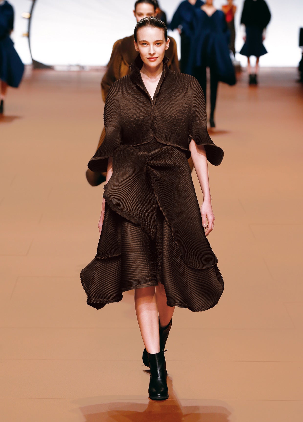 ISSEY MIYAKE AUTUMN WINTER 2014 コレクション 41 – isseymiyake.com