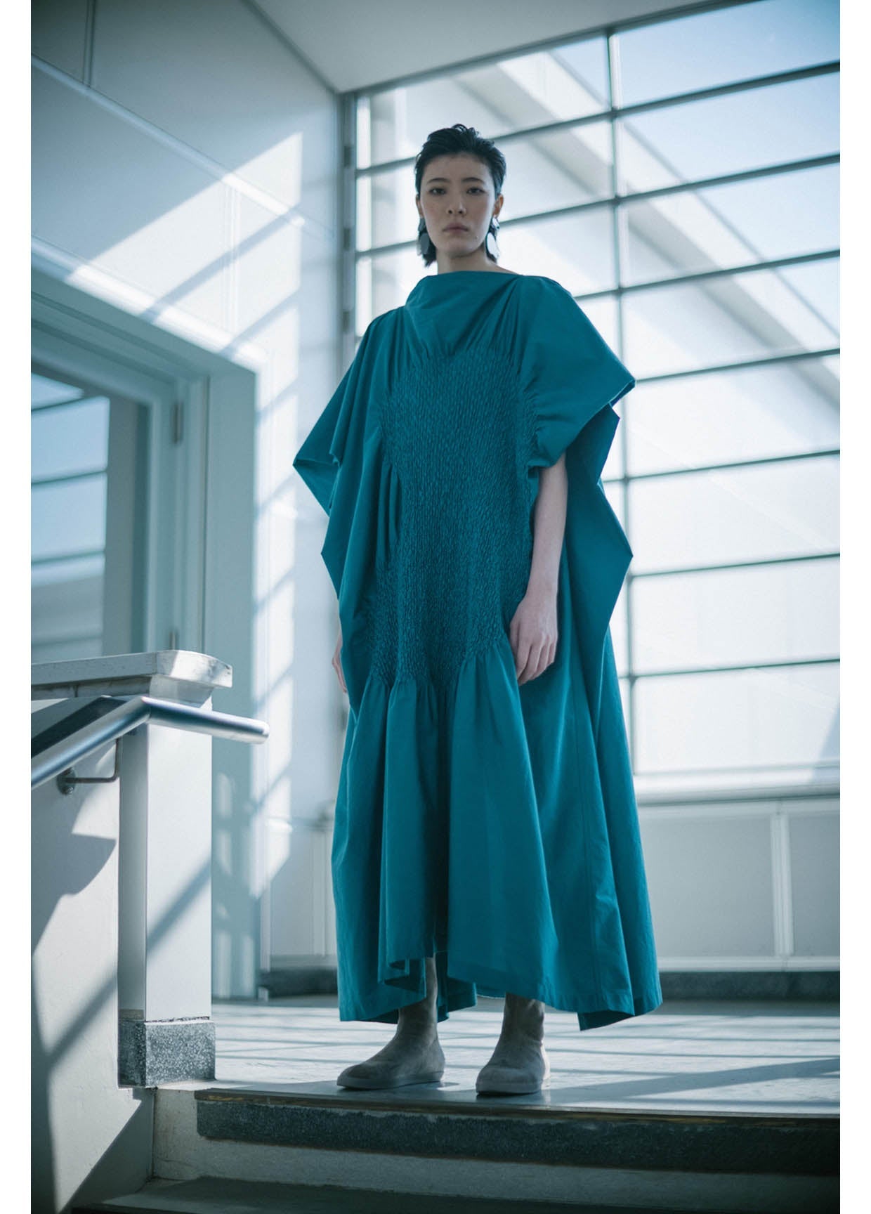 ISSEY MIYAKE AUTUMN WINTER 2021/22 コレクション16 – isseymiyake.com