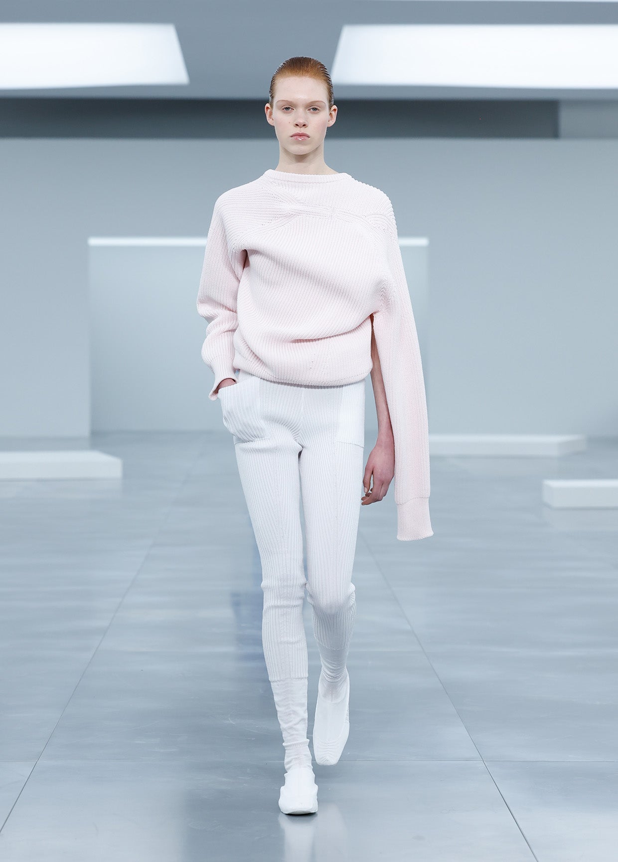 ISSEY MIYAKE AUTUMN WINTER 2025/26 コレクション 24 – isseymiyake.com
