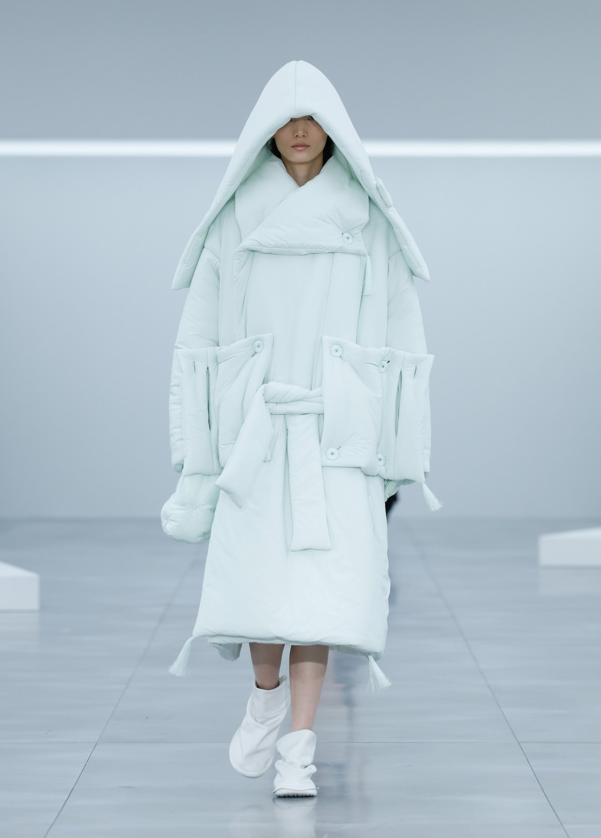 ISSEY MIYAKE AUTUMN WINTER 2025/26 コレクション 38 – isseymiyake.com