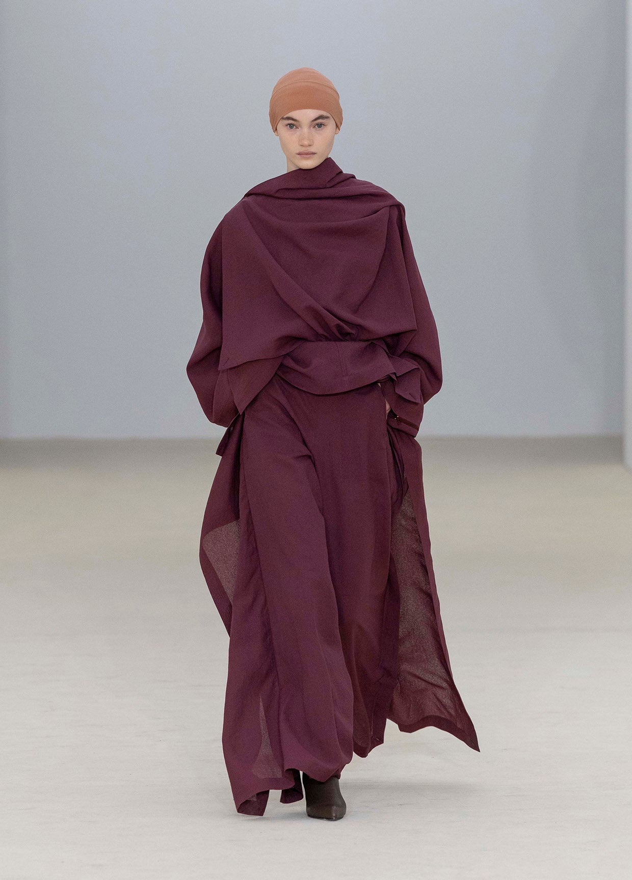 ISSEY MIYAKE SPRING SUMMER 2026 コレクション 28 – isseymiyake.com