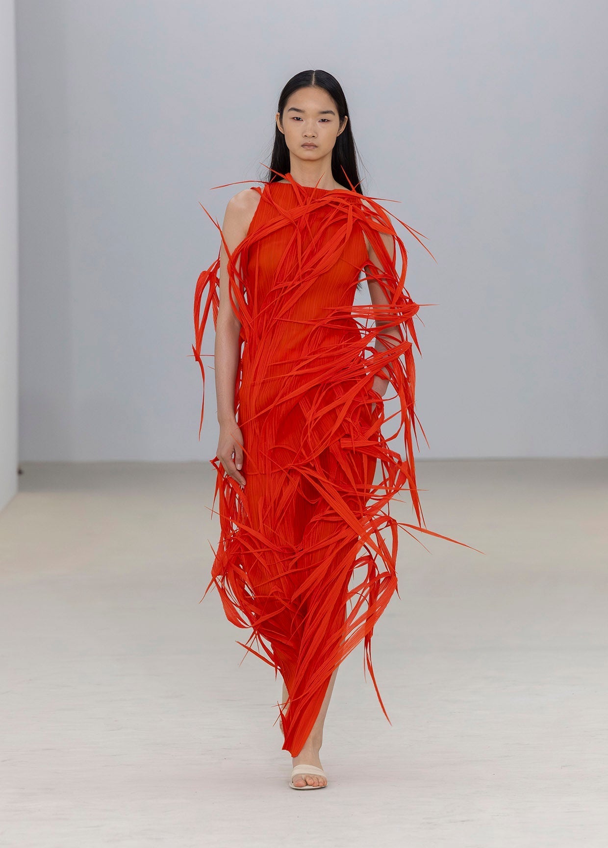 ISSEY MIYAKE SPRING SUMMER 2026 コレクション 43 – isseymiyake.com