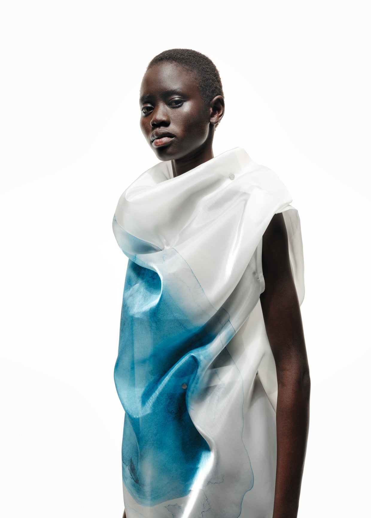 ISSEY MIYAKE LOOK 15 – isseymiyake.com