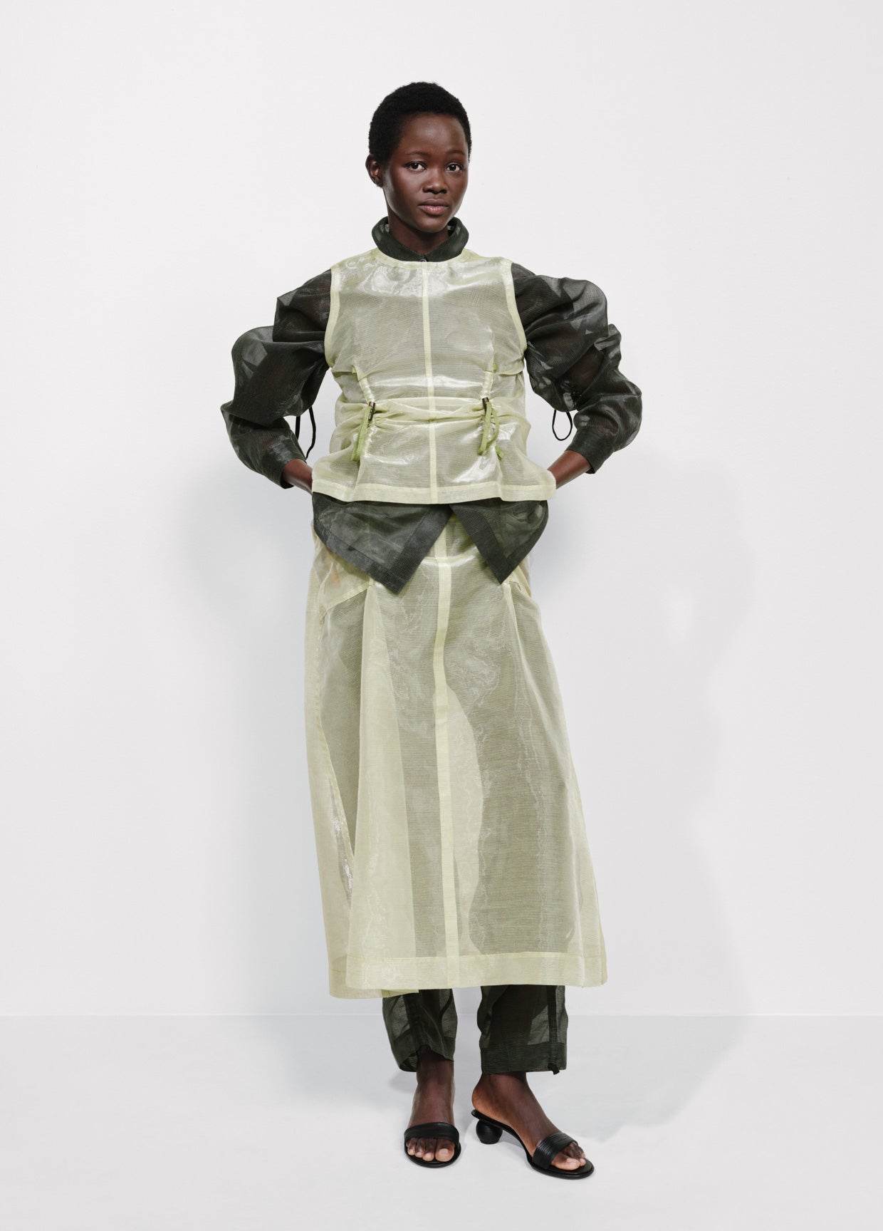 ISSEY MIYAKE LOOK 35 – isseymiyake.com