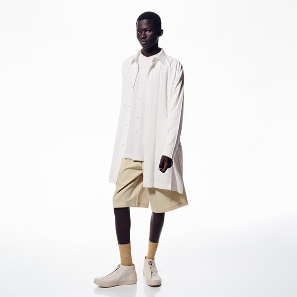 アイテムのご紹介「BIG PLEATS SHIRT」 – isseymiyake.com