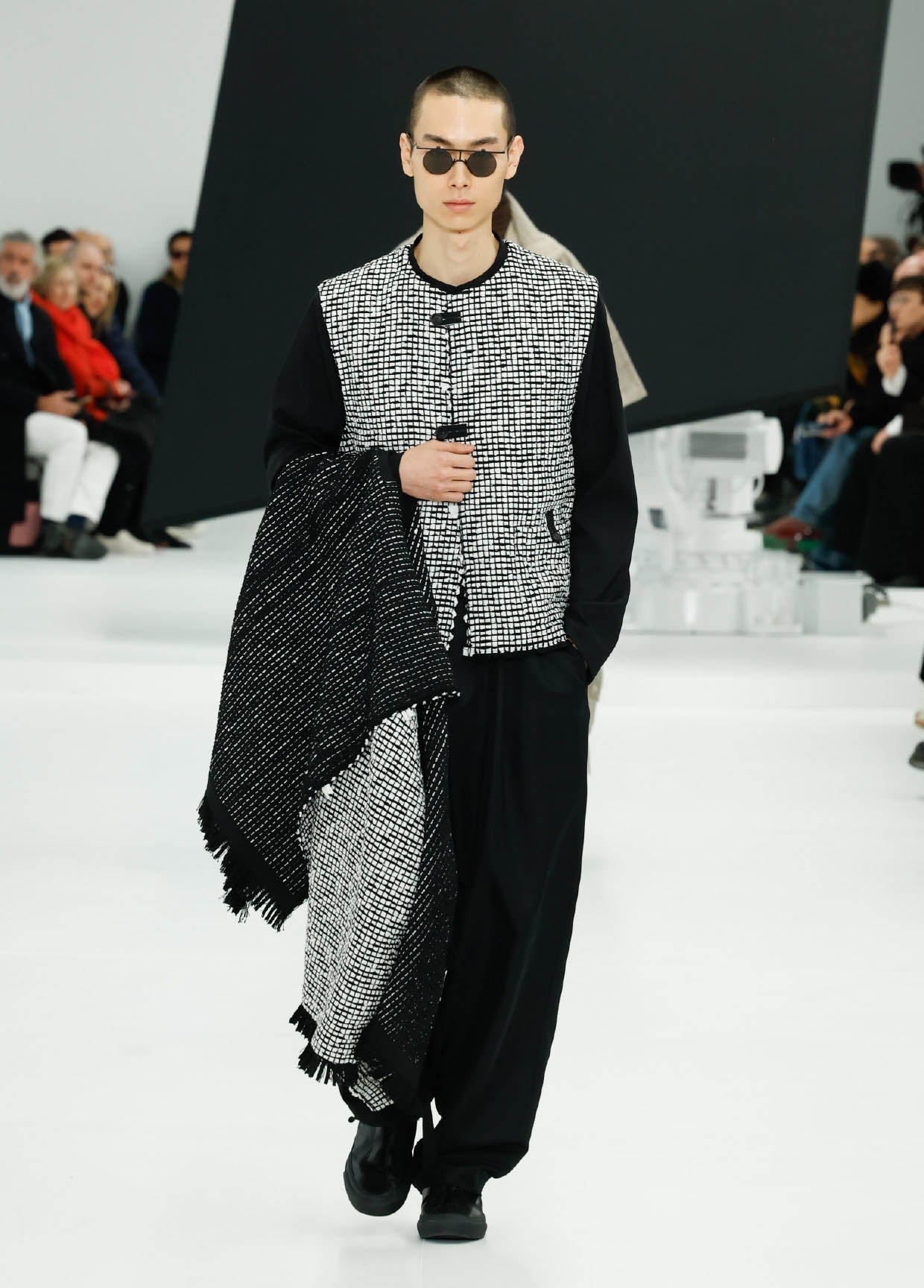 IM MEN AUTUMN WINTER 2025/26 コレクション 22 – isseymiyake.com