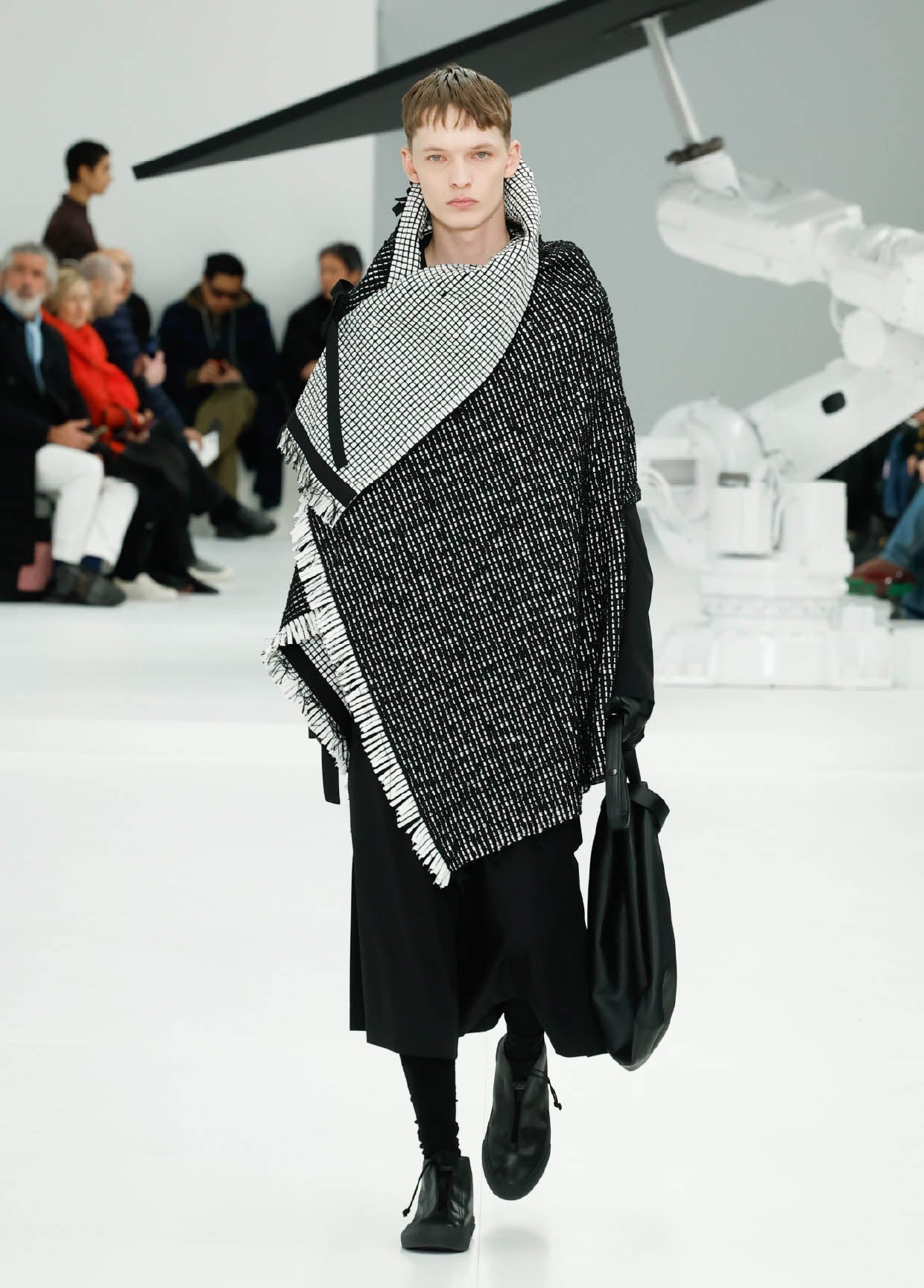 ik_m IM MEN AUTUMN WINTER 2025/26 コレクション 23 – isseymiyake.com
