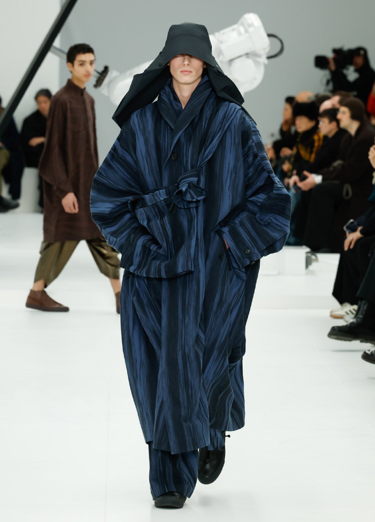の*ふ様 Im men Issey Miyake 新ブランド発表のお知らせ – isseymiyake.com