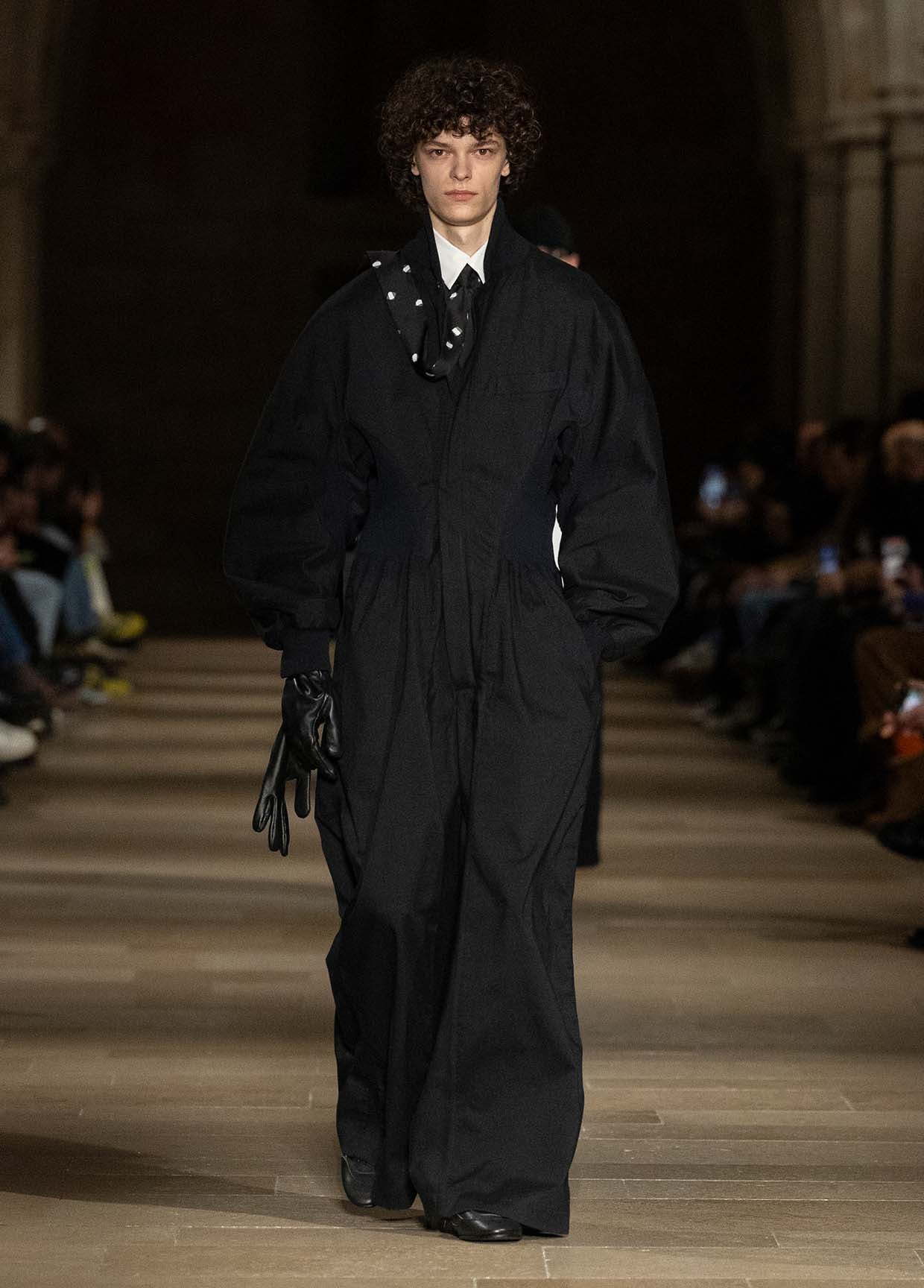 IM MEN AUTUMN WINTER 2026/27 コレクション 01 – isseymiyake.com