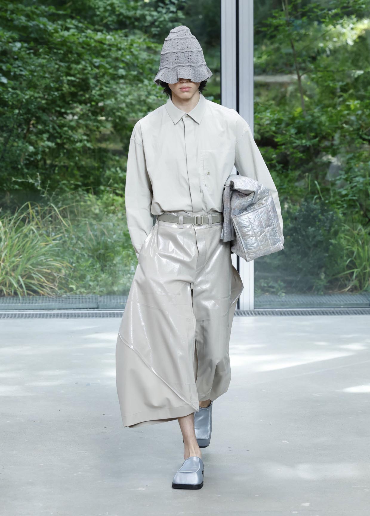 me by ISSEY MIYAKE タートル 半袖 1875935860-