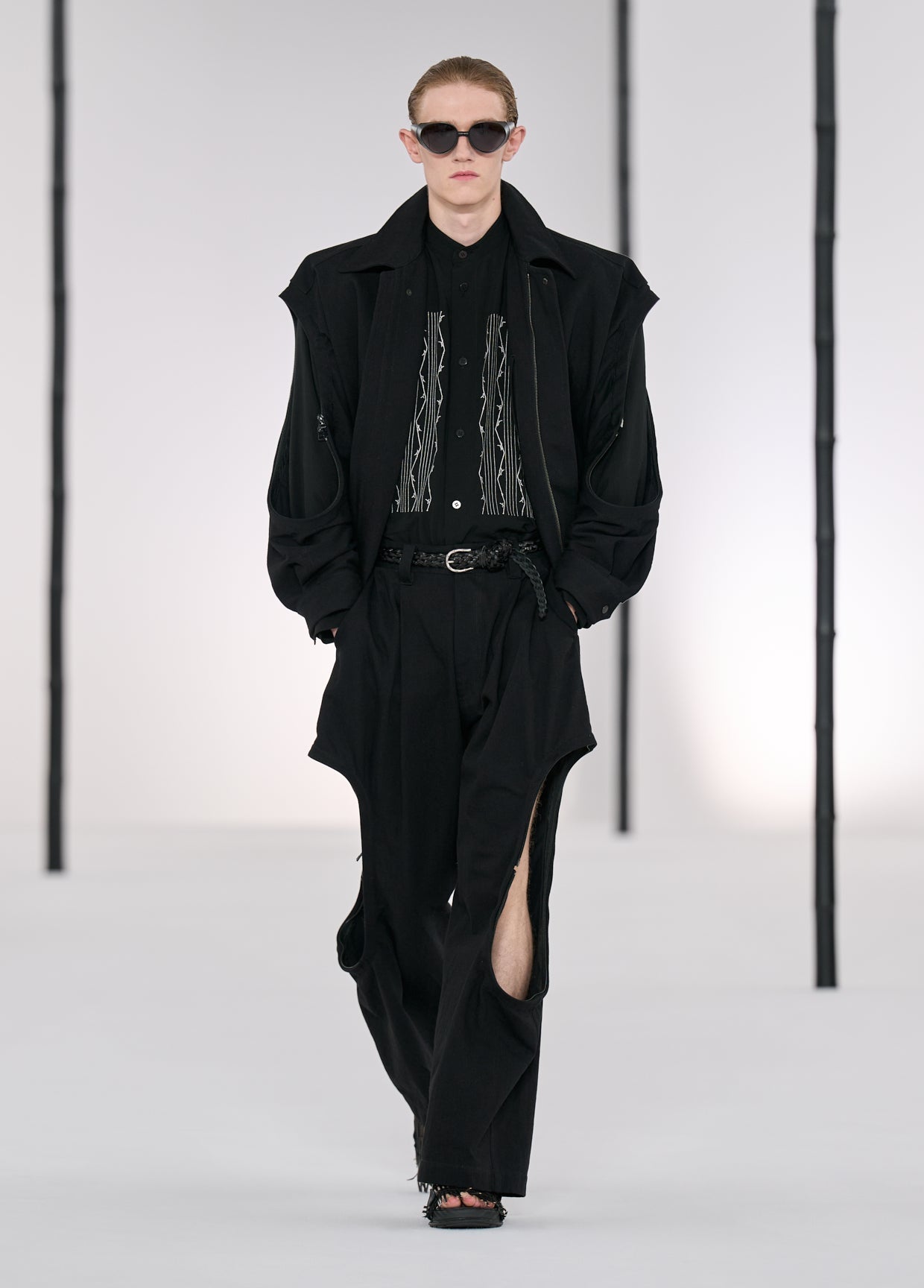 IM MEN SPRING SUMMER 2027 コレクション 14 – isseymiyake.com
