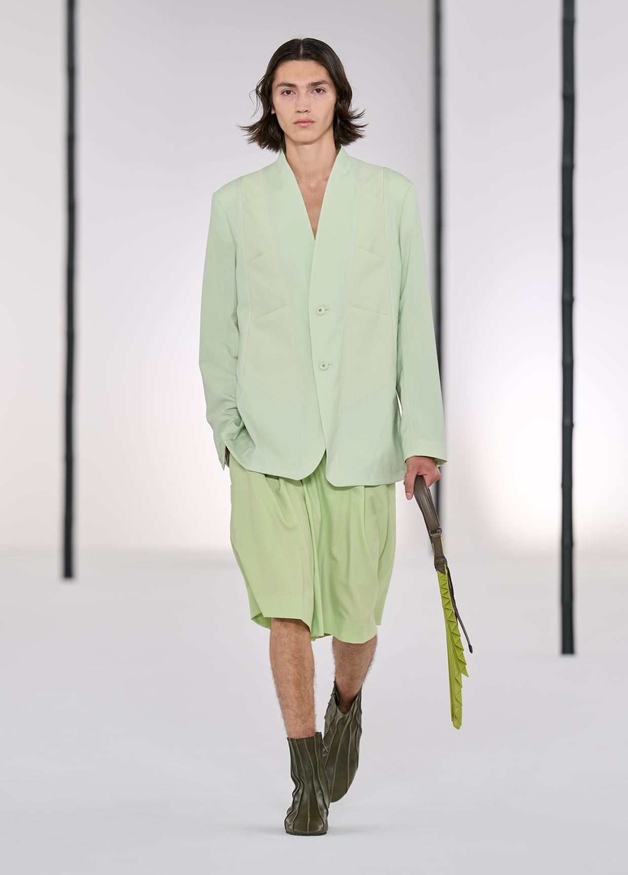 IM MEN SPRING SUMMER 2027 コレクション 26 – isseymiyake.com