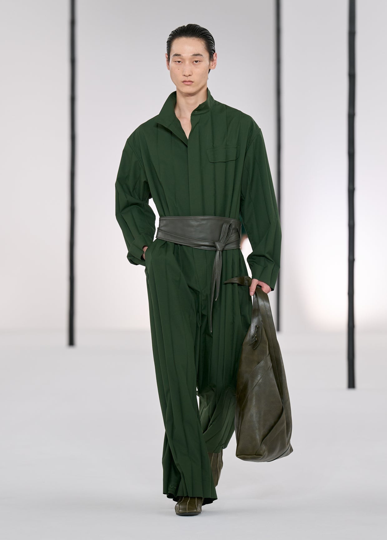イマン　コラージュ IM MEN SPRING SUMMER 2027 コレクション 27 – isseymiyake.com