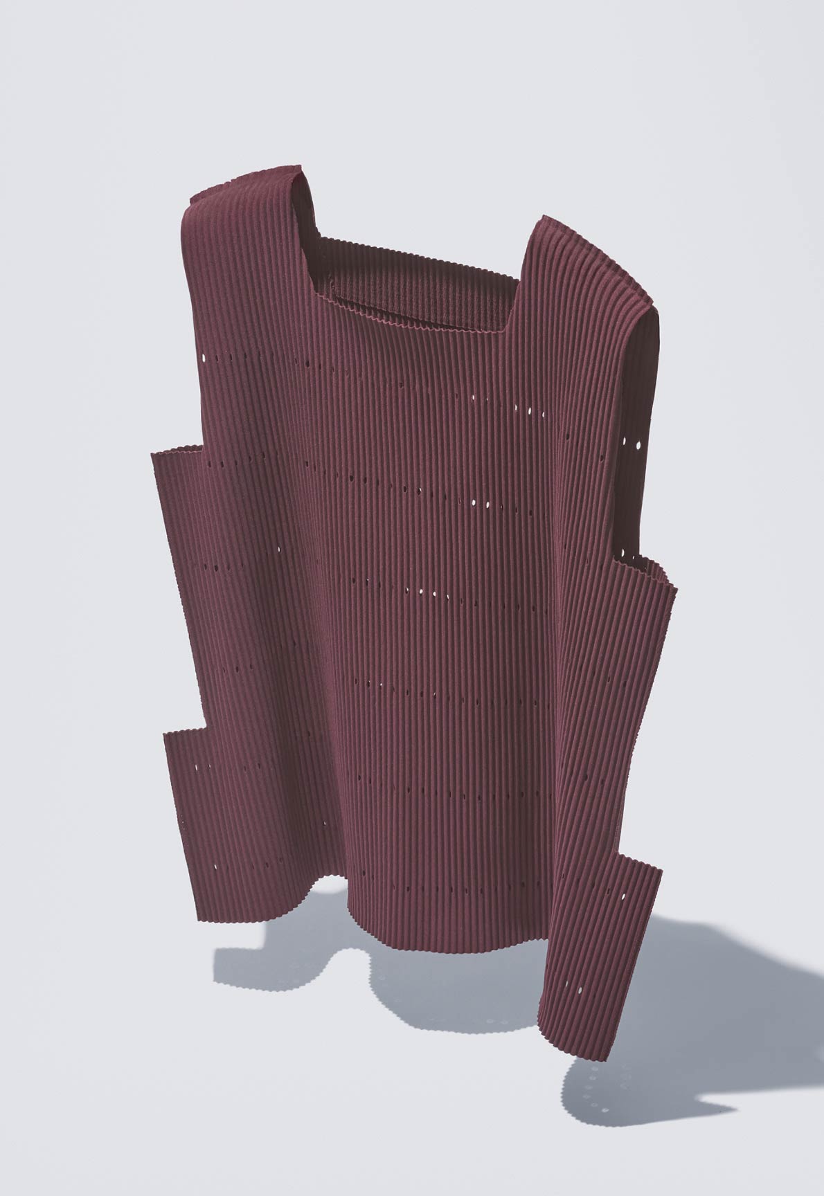 me ISSEY MIYAKE カタログ AW26 10 – isseymiyake.com