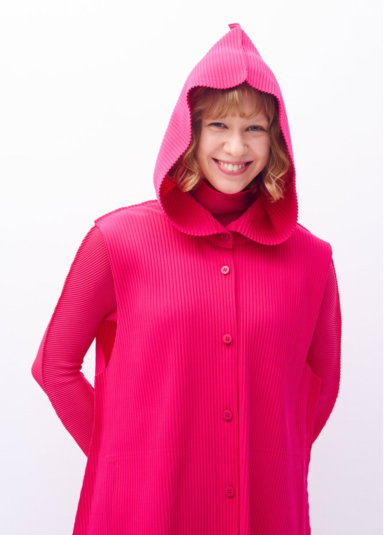 me ISSEY MIYAKE LOOK 04 – isseymiyake.com