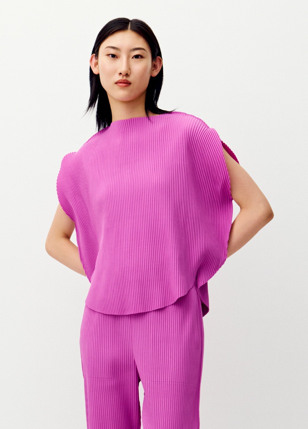 me ISSEY MIYAKE LOOK 14 – isseymiyake.com