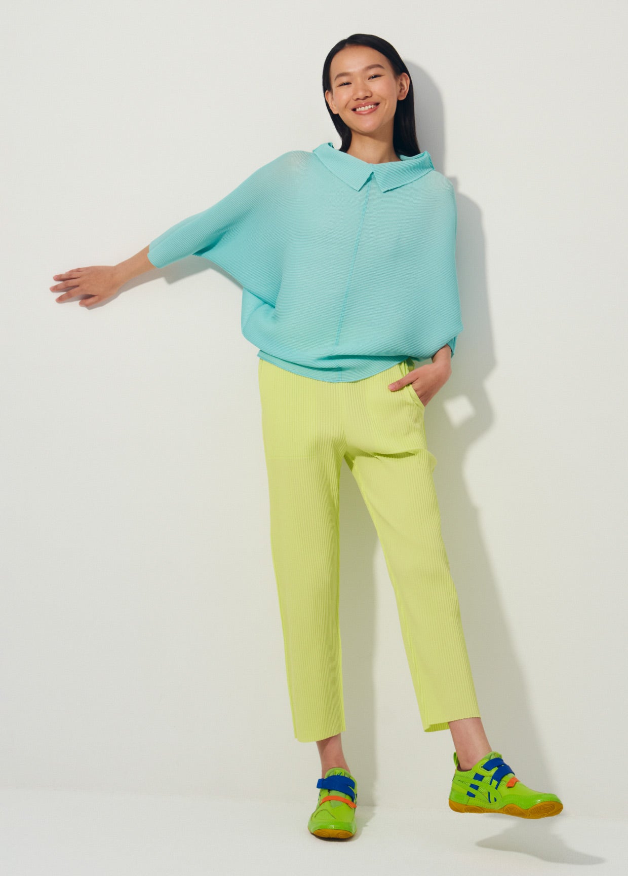 me ISSEY MIYAKE LOOK 05 – isseymiyake.com