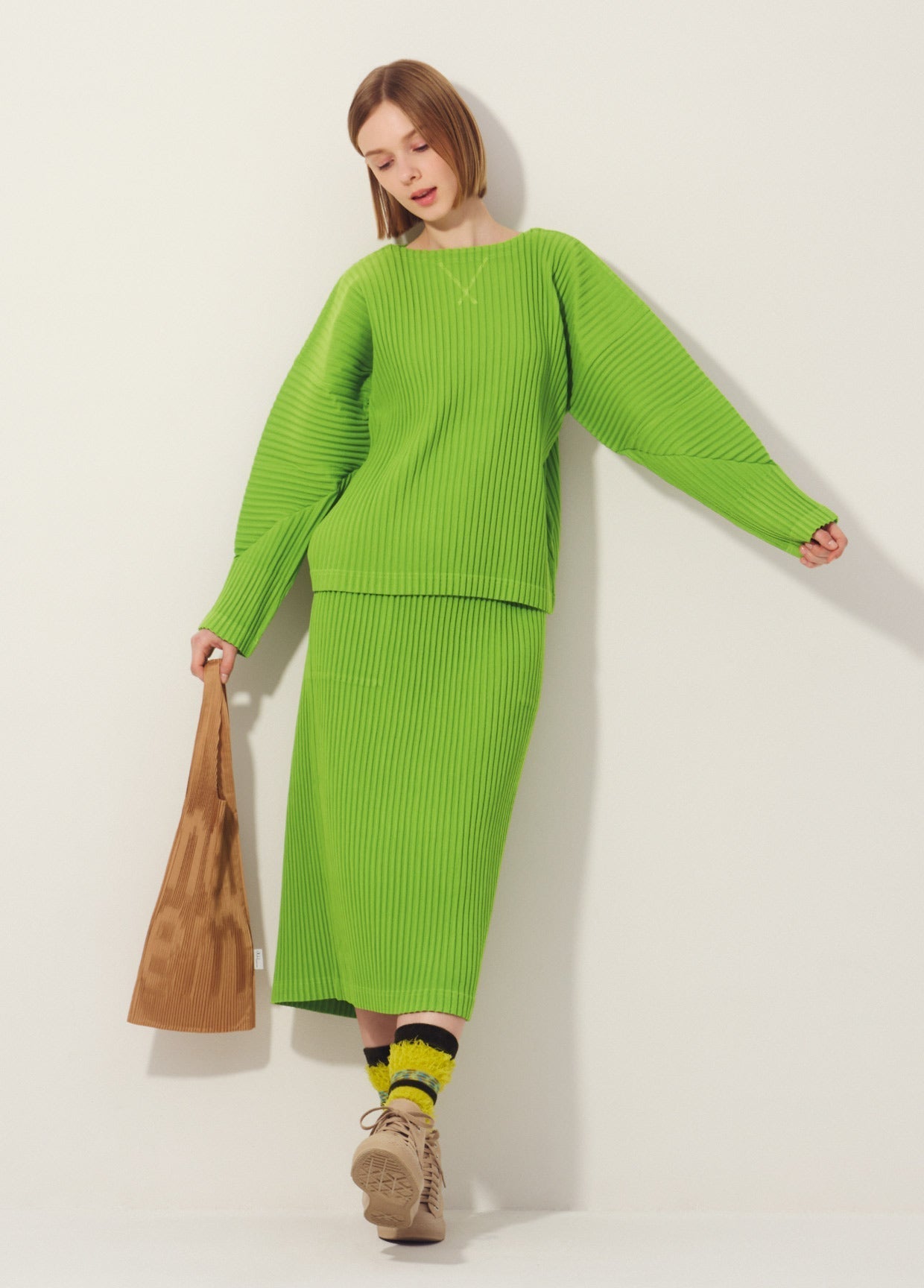 me ISSEY MIYAKE LOOK 30 – isseymiyake.com