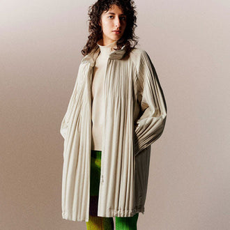 PADDED PLEATS COAT