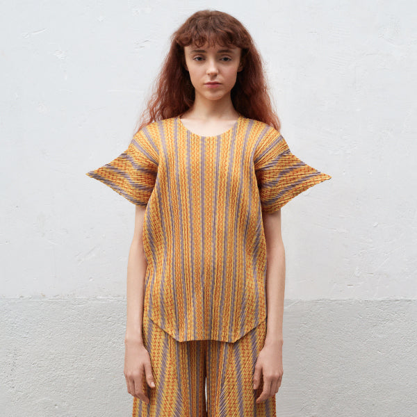 アイテムのご紹介「COTTON ZIGZAG」 – isseymiyake.com