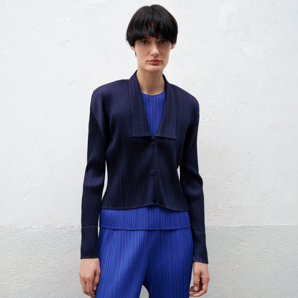 アイテムのご紹介「MONTHLY COLORS : MAY」 – isseymiyake.com