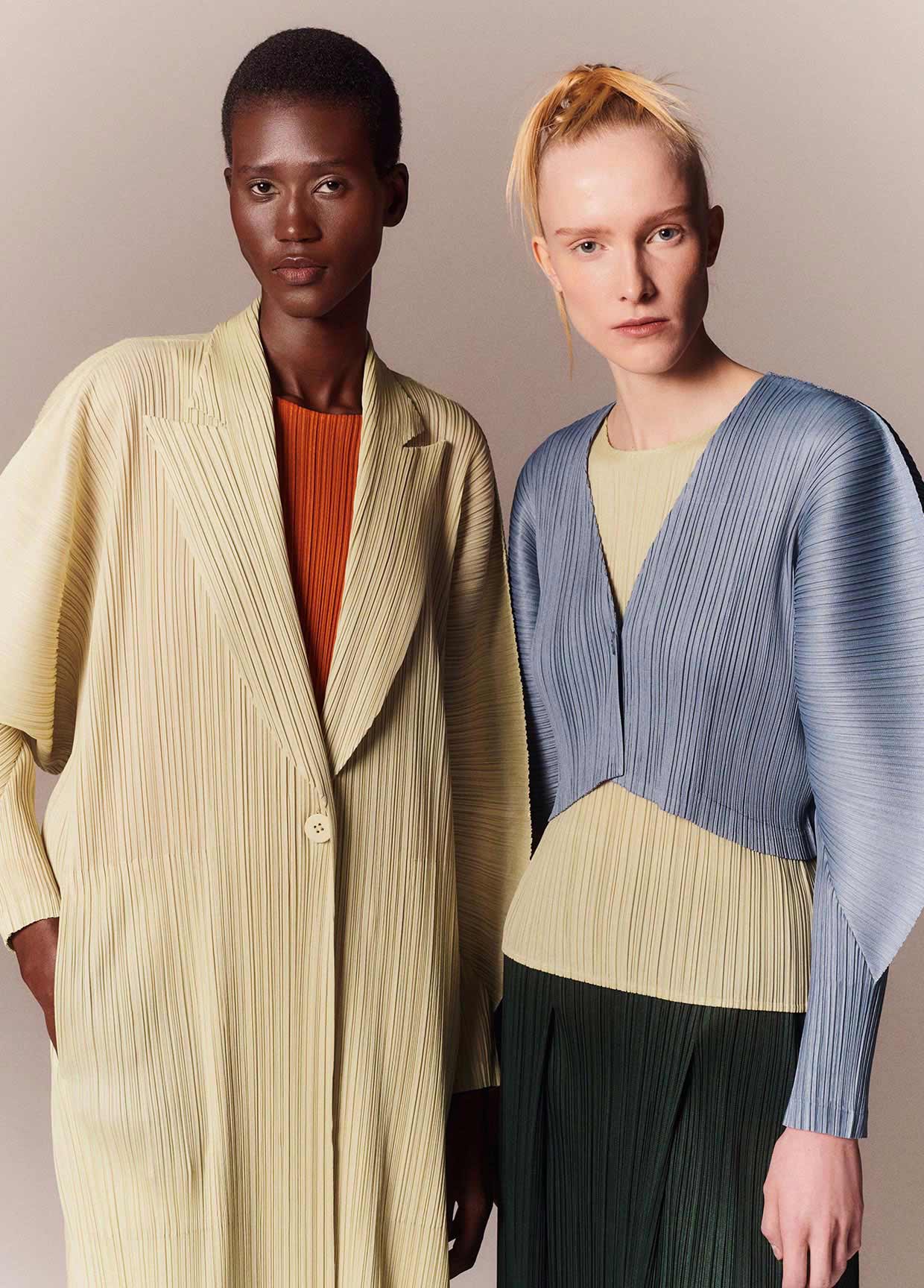 PLEATS PLEASE ISSEY MIYAKE LOOK 48 – isseymiyake.com