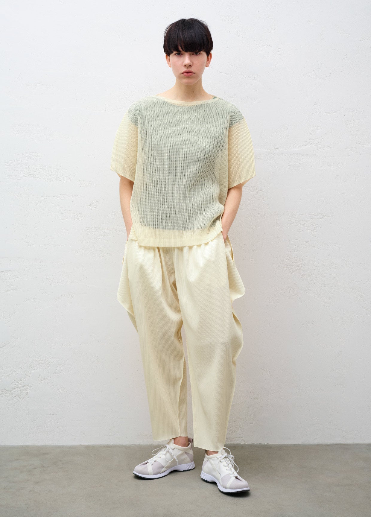 こ*ん様 プリーツプリーズ　ミスト　黄色 PLEATS PLEASE ISSEY MIYAKE LOOK 14 – isseymiyake.com