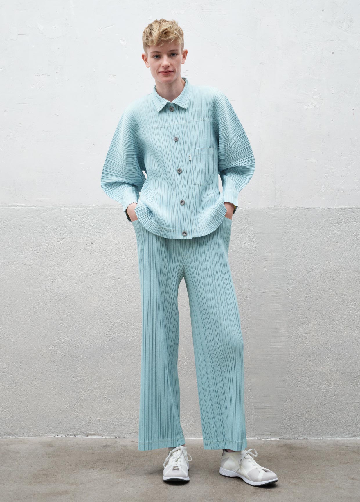 PLEATS PLEASE ISSEY MIYAKE LOOK 41 – isseymiyake.com