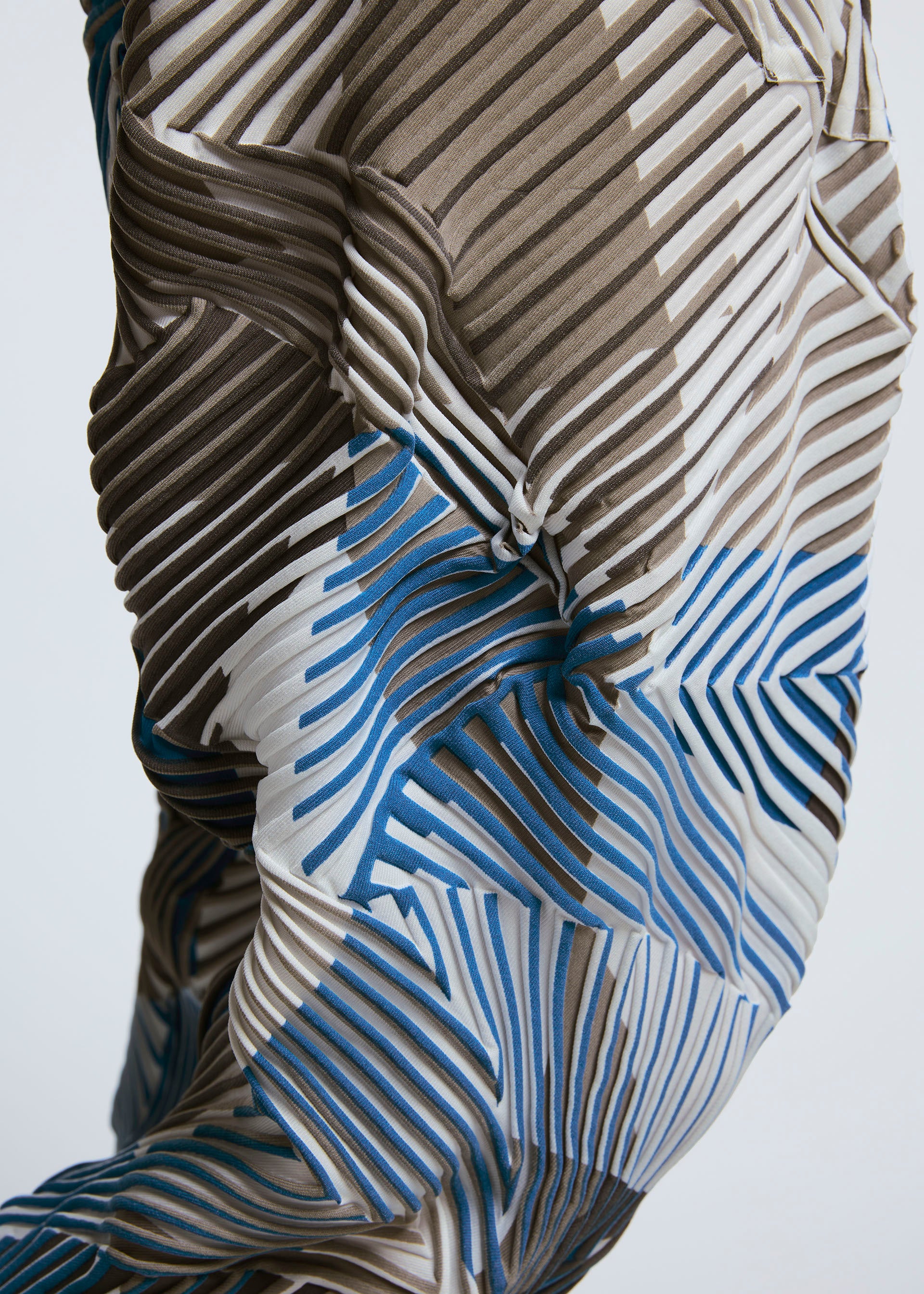 TYPE-P 002、ウィメンズ_パンツ、着用画像6