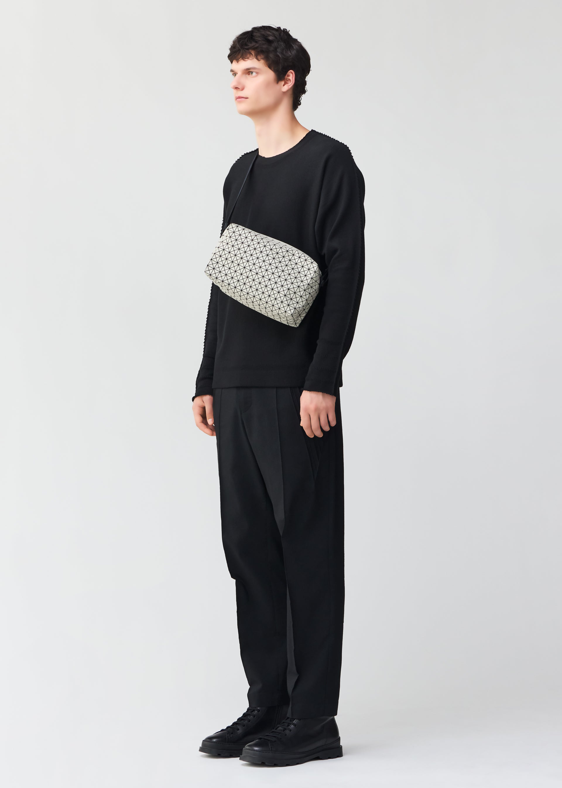 SADDLE BAG、バッグ&財布_ショルダーバッグ、着用画像1