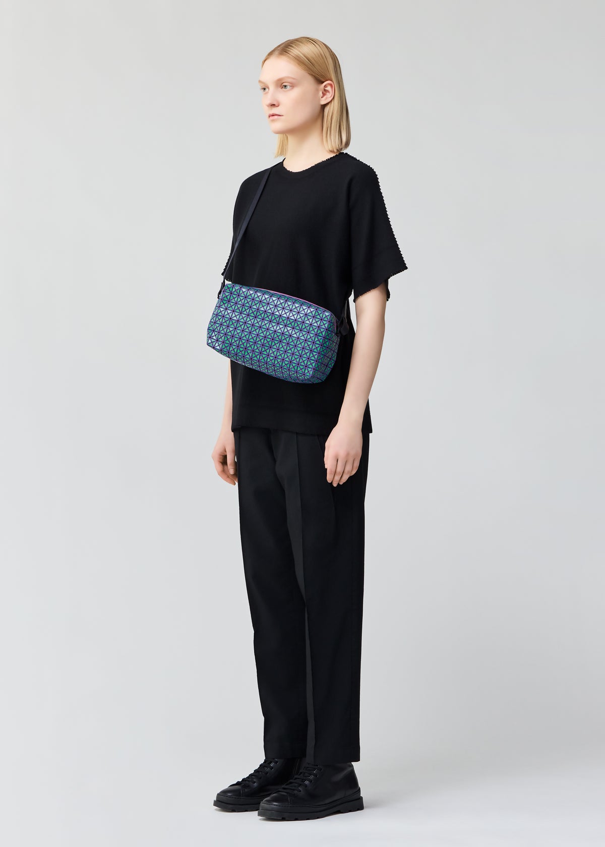 SADDLE BAG ROUGH、バッグ&財布_ショルダーバッグ、着用画像2