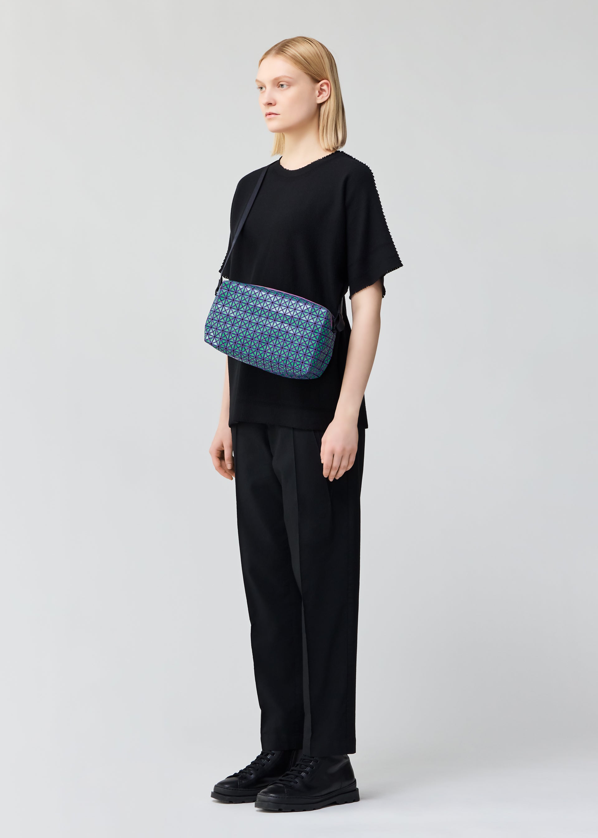 SADDLE BAG ROUGH、バッグ&財布_ショルダーバッグ、着用画像2