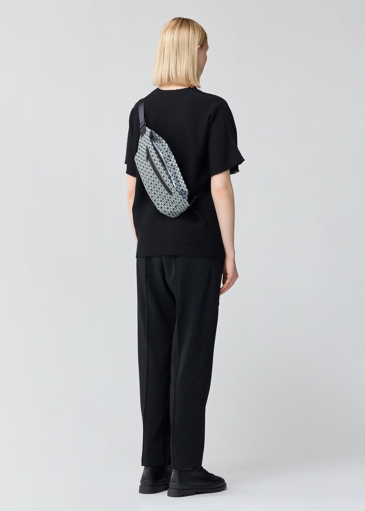 BATON REFLECTOR、バッグ&財布_ショルダーバッグ、着用画像2