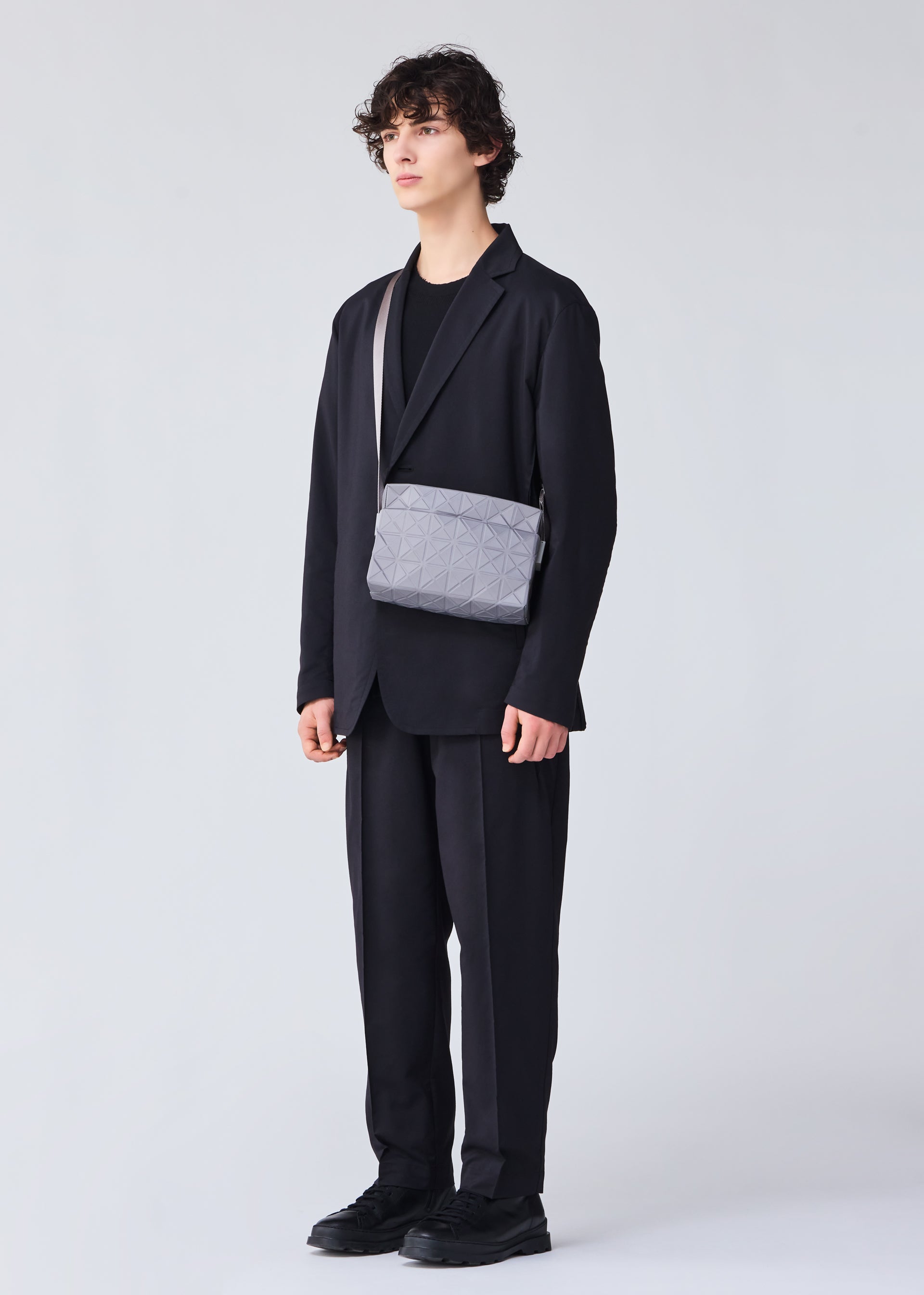 TRACK、バッグ&財布_ショルダーバッグ、着用画像2