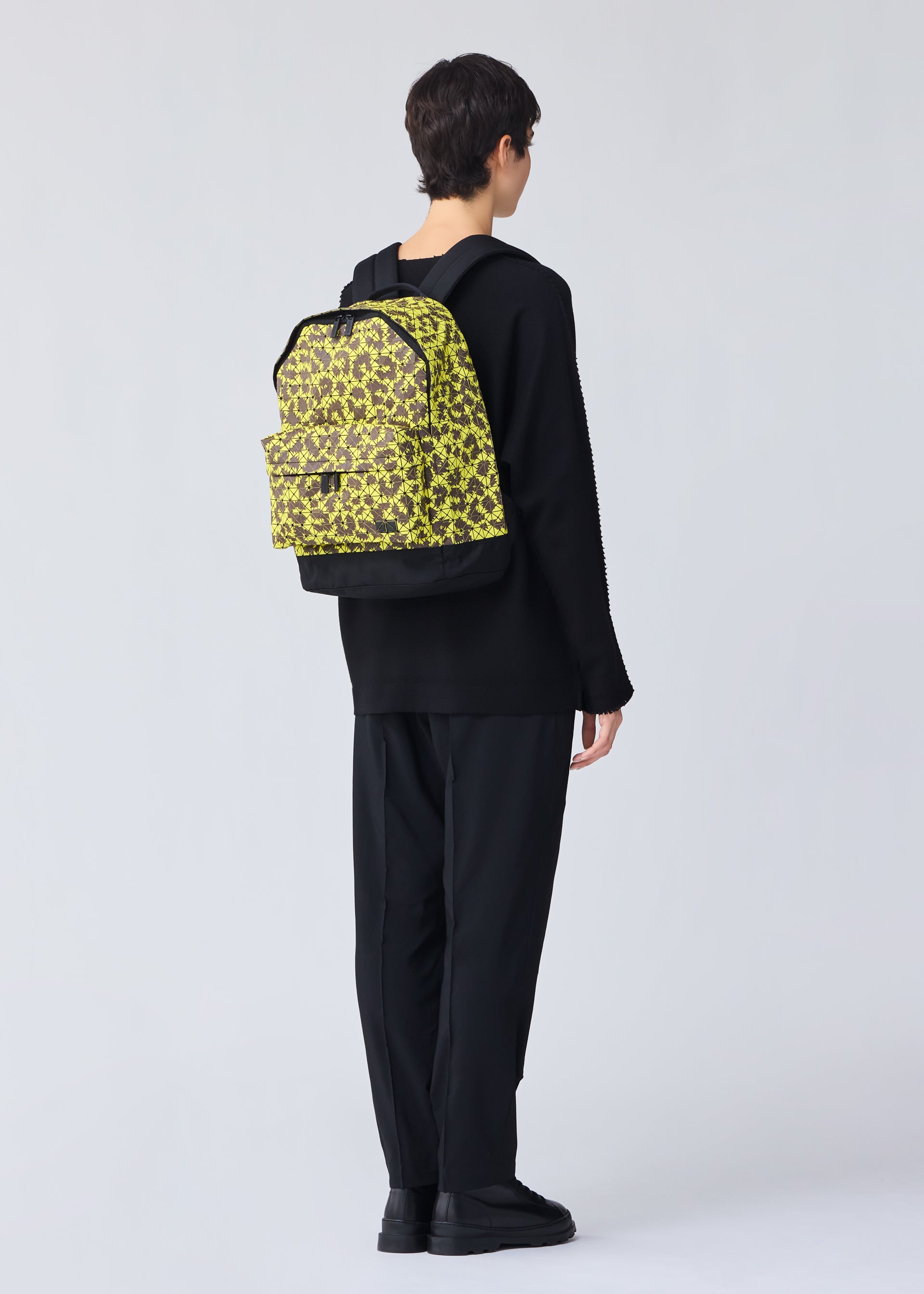 DAYPACK DAPPLE、バッグ&財布_バックパック、着用画像2