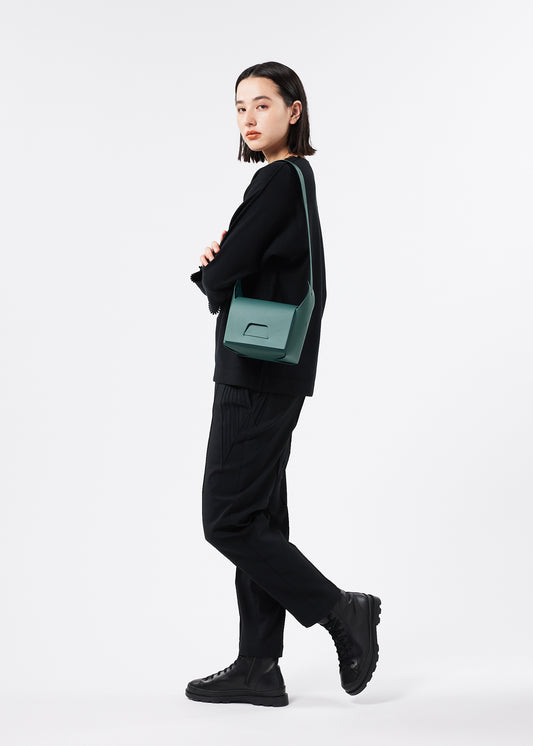 BOX、バッグ&財布_ショルダーバッグ、着用画像1