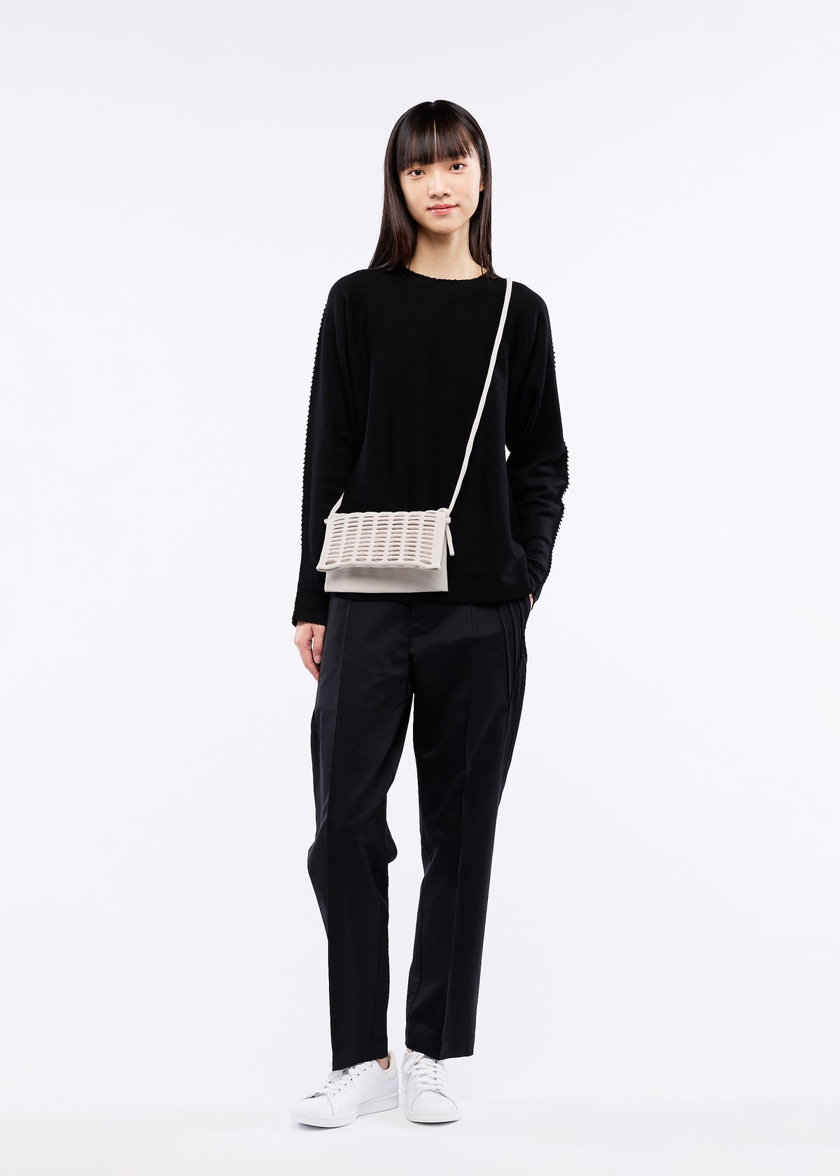 MOKKO FLAP POUCH、バッグ&財布_ショルダーバッグ、着用画像1