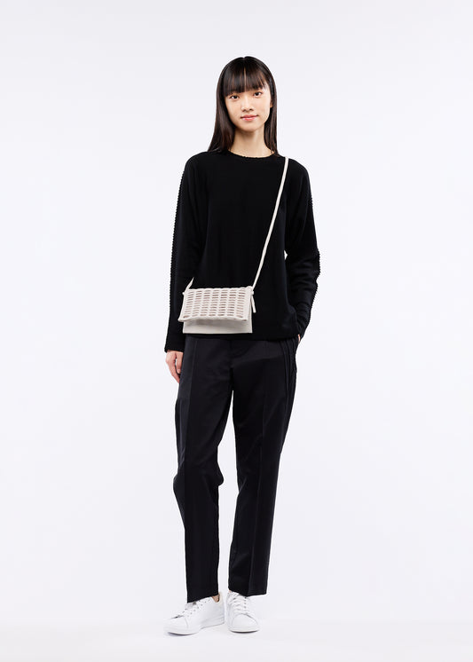 MOKKO FLAP POUCH、バッグ&財布_ショルダーバッグ、着用画像1