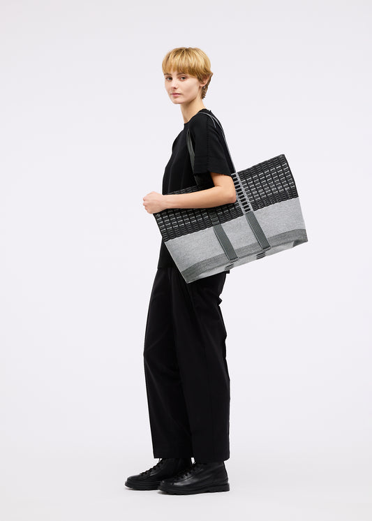 MOKKO TOTE MIX、バッグ&財布_トートバッグ、着用画像1